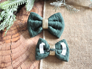 Christmas * Dog Bow * Cat Bow * green * gold * Glitter * Classy & Cozy