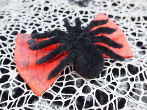 Hundeschleife - Katzenschleife - Spinne - Creepin' it real