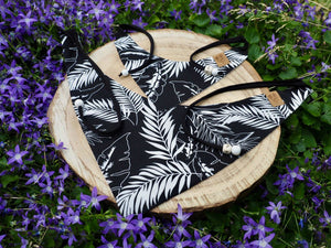 Hundehalstuch und Katzenhalstuch mit Palmen in weiß und schwarz