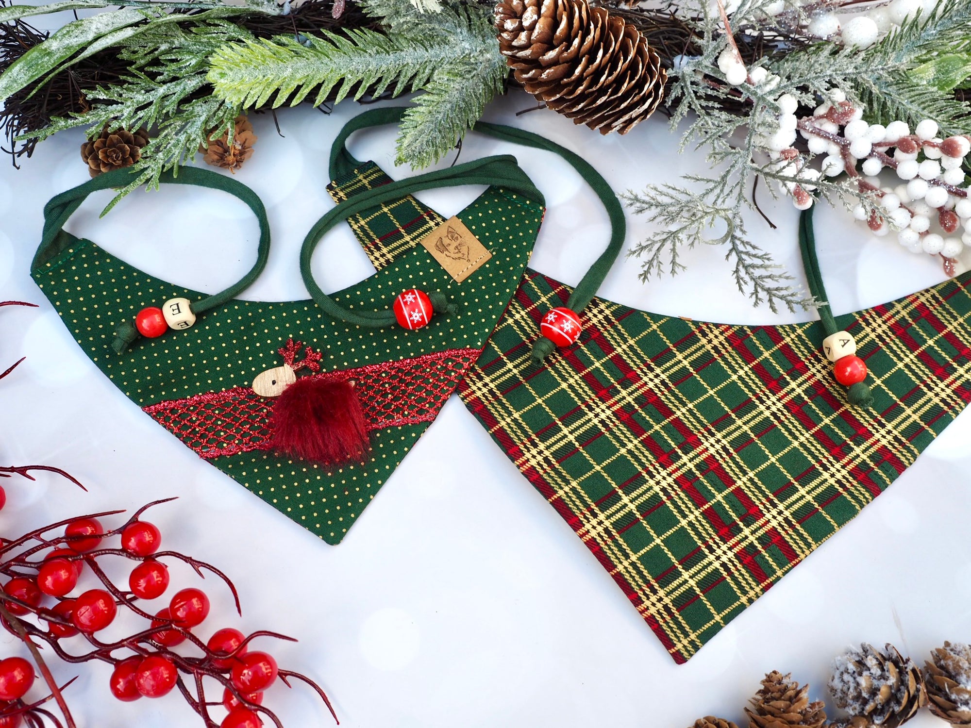 Christmas * Dog Bandana * Cat Bandana * Reindeer * checked * green * red * gold * Merry Fluffmas